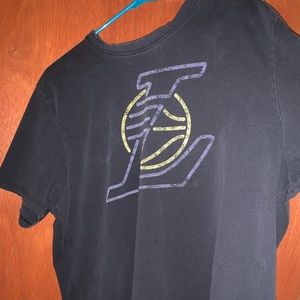 Lakers shirt. Size 2xl. 100%cotton